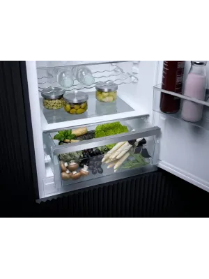 Встраиваемый холодильник Miele KF 7731 E, белый